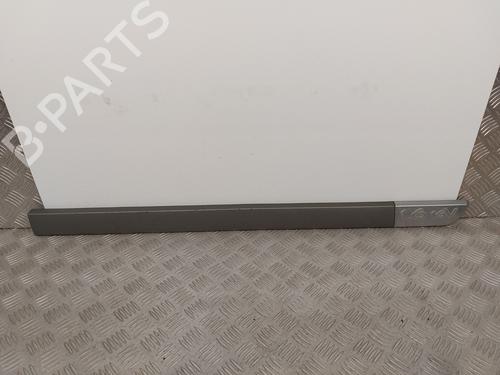 Used Door moulding trim RENAULT MEGANE II (BM0/1_, CM0/1_) 1.6 16V (BM0C, CM0C) (113 hp) 27366786