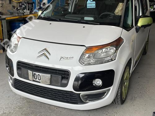 Left front fog light CITROËN C3 Picasso (SH_) 1.6 HDI 90 | BP23734973C30 - Image 8
