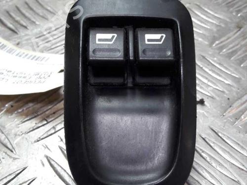 Used Left front window switch Left front window switch PEUGEOT 206 Hatchback (2A/C) 1.1 i (60 hp) 23656102 23656102