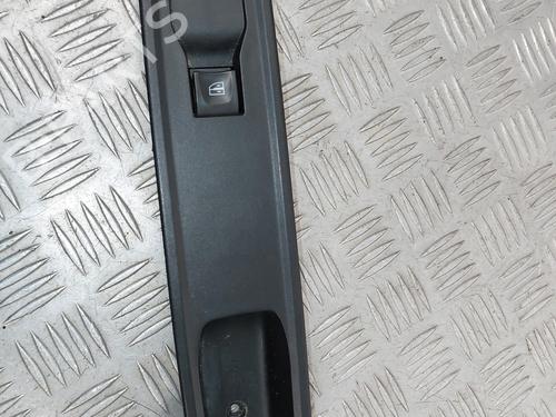 Used Right front window switch DACIA SANDERO III 1.0 TCe 90 (91 hp) 29456844