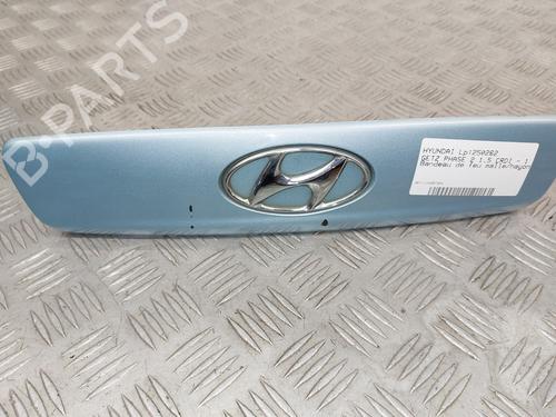 Used Rear center light HYUNDAI GETZ (TB) 1.5 CRDi (88 hp) 29846400