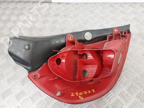Right taillight RENAULT CLIO III (BR0/1, CR0/1) 1.2 16V (BR02, BR0J, BR11, CR02, CR0J, CR11) | BP26615322C35 