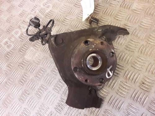 Used Right front steering knuckle Right front steering knuckle LANCIA MUSA (350_) 1.9 D Multijet (350.AXC1A) (101 hp) 24853560 24853560