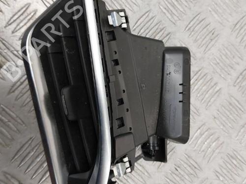 Air vent PEUGEOT 208 I (CA_, CC_) 1.2 VTI 82 | BP23743935I21
