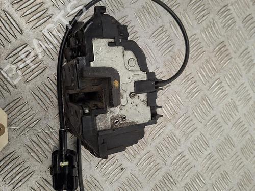 Højre fortil lås Højre fortil lås RENAULT CLIO III (BR0/1, CR0/1) [2005-2014] 36947948 36947948