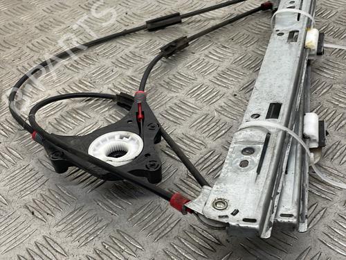 Used Front right window mechanism Front right window mechanism FORD FIESTA VI (CB1, CCN) 1.5 TDCi (75 hp) 32405596 32405596