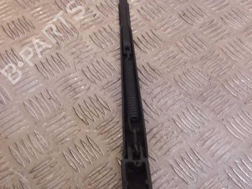 front-windshield-wiper-arm-citroen-c4-picasso-i-mpv-ud_-2006-2007-2008-2009-2010-2011-2012-2013-2014-2015-23718122 main image