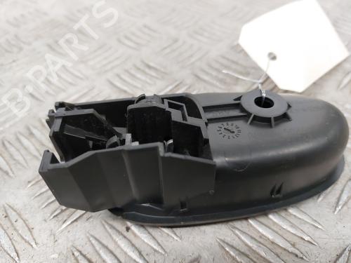 Used Rear right interior door handle Rear right interior door handle TOYOTA YARIS (_P9_) 1.4 D-4D (NLP90_, NLP90R) (90 hp) 26219444 26219444