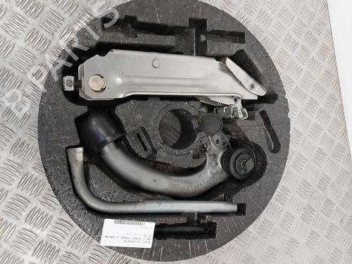 Reservehjul kit Reservehjul kit AUDI A4 B7 Avant (8ED) 3.0 TDI quattro (204 hp) 33661358 33661358