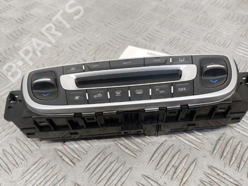 Climate control RENAULT MEGANE III Hatchback (BZ0/1_, B3_) 1.5 dCi | BP23746102I5 