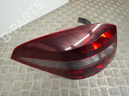 Venstre baglygte Venstre baglygte RENAULT LAGUNA III Grandtour (KT0/1) 2.0 dCi (KT07, KT0J, KT14, KT1A, KT1S) (131 hp) 39699994 39699994