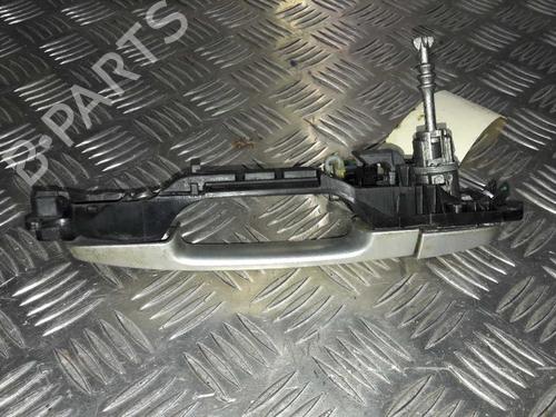 front-right-exterior-door-handle-toyota-yaris-_p9_-2005-2006-2007-2008-2009-2010-2011-2012-2013-2014-23715991 main image