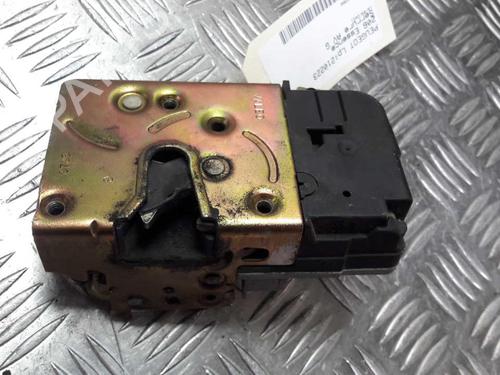 Used Front left lock PEUGEOT 206 Hatchback (2A/C) 1.1 i (60 hp) 23656101