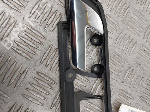Used Front left interior door handle VW POLO (9N_, 9A_) 1.4 TDI (70 hp) 23747908