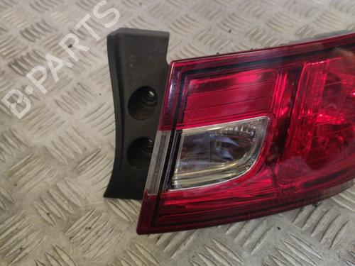 right-taillight-renault-clio-iv-bh_-2012-2013-2014-2015-2016-2017-2018-2019-2020-2021-23734124 main image