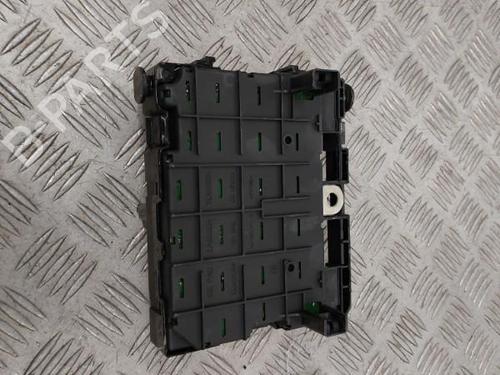 Used Fuse box Fuse box PEUGEOT 206 Hatchback (2A/C) 1.1 i (60 hp) 23737556 23737556