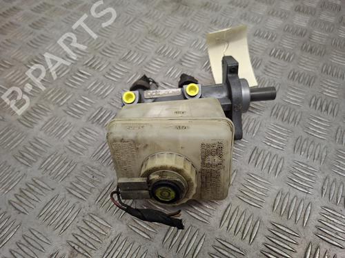 Used Brake master cylinder Brake master cylinder MERCEDES-BENZ M-CLASS (W163) ML 270 CDI (163.113) (163 hp) 39230304 39230304