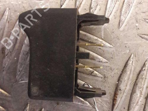 Used Switch Switch RENAULT 4 Box Body/MPV (R21_, R23_) 1.1 (2370, 210B) (34 hp) 24852284 24852284