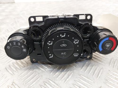 Used Climate control FORD FIESTA VI (CB1, CCN) 1.25 (60 hp) 23743681