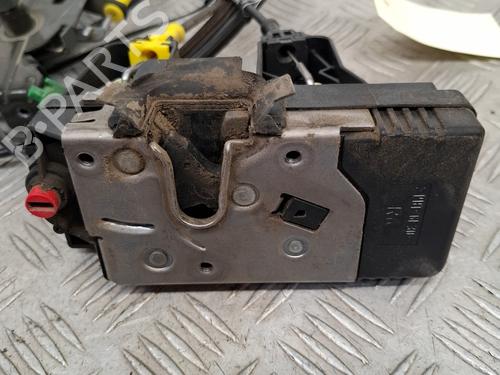 Rear right lock OPEL VIVARO A Van (X83) 1.9 DTI (F7) | BP25654023C99 