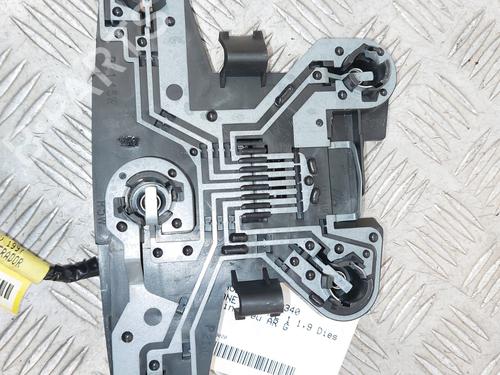 Used Lamp holder RENAULT MEGANE I (BA0/1_) 1.9 D Eco (BA0A, BA0U, BA0R) (64 hp) 28027218