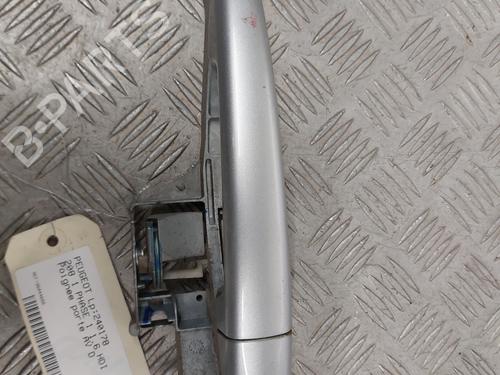 Used Front right exterior door handle PEUGEOT 208 I (CA_, CC_) 1.6 HDi (92 hp) 23747819