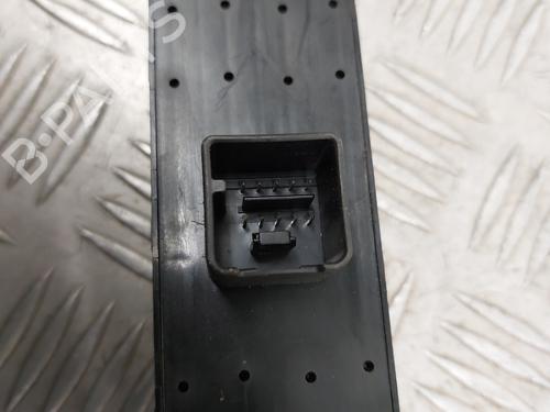 Left front window switch VW TOURAN (1T1, 1T2) 2.0 TDI 16V | BP23748149I27 