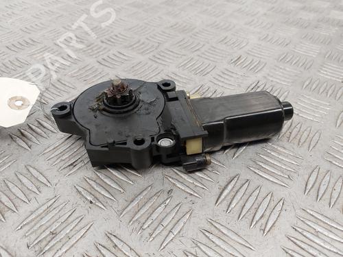 Used Right rear window motor Right rear window motor HYUNDAI TUCSON (JM) 2.0 CRDi All-wheel Drive (113 hp) 31625031 31625031