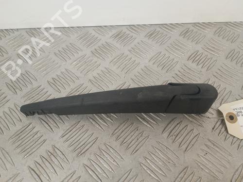 Used Rear windshield wiper arm Rear windshield wiper arm PEUGEOT 308 II (LB_, LP_, LW_, LH_, L3_) 1.6 HDi / BlueHDi 115 (115 hp) 30658742 30658742