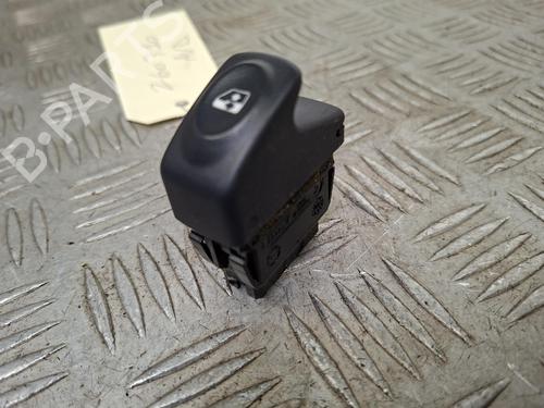 Pulsantiera anteriore destra Pulsantiera anteriore destra RENAULT MEGANE I Coach (DA0/1_) 1.6 16V (DA0B, DA04, DA11) (107 hp) 37451454 37451454