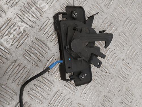 Used Hood lock RENAULT MEGANE IV Hatchback (B9A/M/N_) 1.6 dCi 130 (B9A4) (130 hp) 31067504