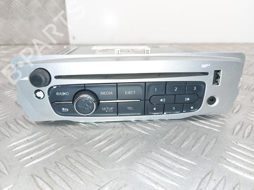 Used Radio RENAULT MEGANE III Grandtour (KZ0/1) 1.5 dCi (KZ09, KZ0D, KZ1G, KZ29, KZ14, KZ1W, KZ10, KZ1F,... (110 hp) 29352673