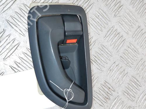 Used Front left interior door handle HYUNDAI TUCSON (JM) 2.0 CRDi All-wheel Drive (113 hp) 31629604