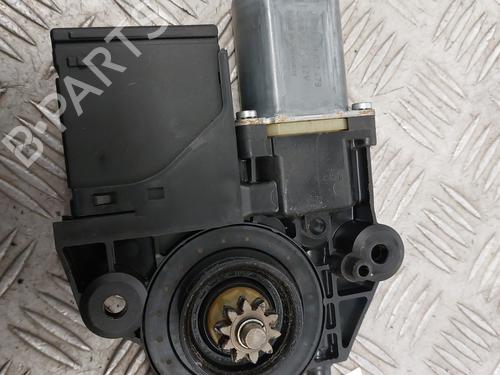 right-front-window-motor-renault-scenic-iii-jz01_-2008-2009-2010-2011-2012-2013-2014-2015-2016-30394118 main image