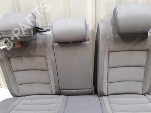 Used Rear seat Rear seat VW GOLF V (1K1) 1.9 TDI (105 hp) 23724083 23724083