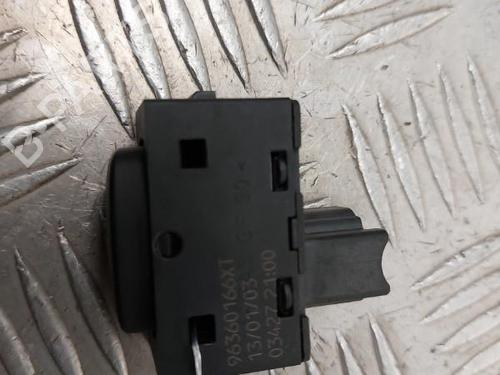 Used Left rear window switch Left rear window switch PEUGEOT 307 Break (3E) 2.0 HDI 110 (107 hp) 23735177 23735177