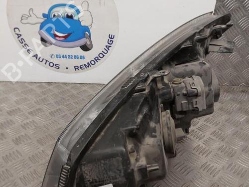 Used Right headlight Right headlight RENAULT SCÉNIC II (JM0/1_) 1.5 dCi (JM0F) (82 hp) 23659151 23659151