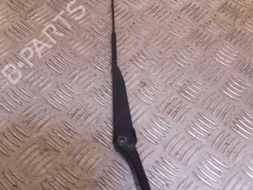 Used Front windshield wiper arm CITROËN BERLINGO / BERLINGO FIRST MPV (MF_, GJK_, GFK_) 1.6 HDI 90 (MF9HX) (90 hp) 23723442
