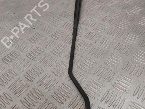 Used Front windshield wiper arm Front windshield wiper arm CITROËN C3 Pluriel (HB_) 1.6 (109 hp) 23744813 23744813