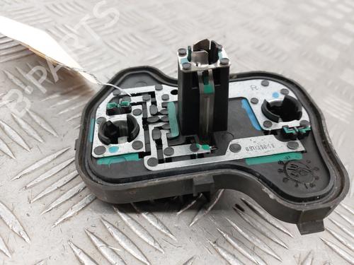 lamp-holder-vw-golf-v-1k1-2003-2004-2005-2006-2007-2008-2009-2010-28597169 main image