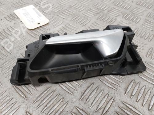 Used Front left interior door handle Front left interior door handle PEUGEOT 208 II (UB_, UP_, UW_, UJ_) 1.2 PureTech 100 (101 hp) 30368424 30368424