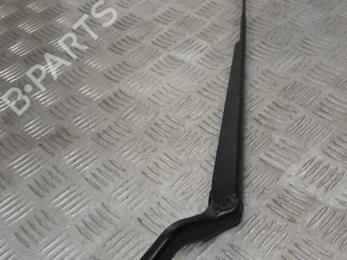 Used Front windshield wiper arm FORD FIESTA V (JH_, JD_) 1.4 TDCi (68 hp) 23734840