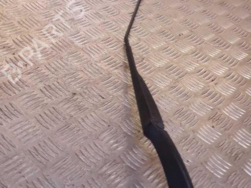 Used Front windshield wiper arm RENAULT MEGANE II (BM0/1_, CM0/1_) 1.9 dCi (BM0G, CM0G) (120 hp) 23717552