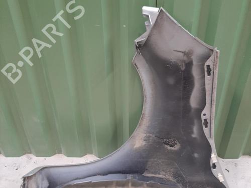 Used Right front fenders RENAULT MODUS / GRAND MODUS (F/JP0_) 1.5 dCi (FP0E, JP0E) (65 hp) 23715876