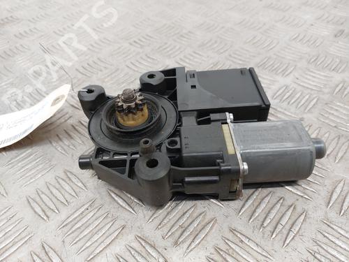 Right front window motor RENAULT MEGANE III Hatchback (BZ0/1_, B3_) 1.9 dCi (BZ0N, BZ0J) | BP29698871E20