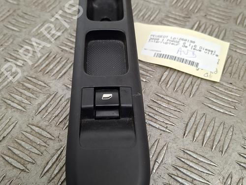 Used Right front window switch Right front window switch 37744321 37744321