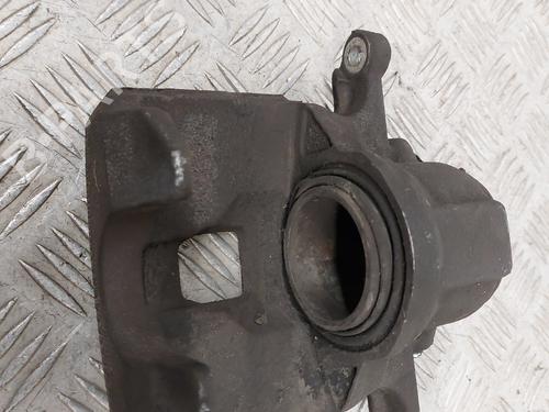 Used Right front brake caliper Right front brake caliper RENAULT MEGANE IV Hatchback (B9A/M/N_) 1.6 dCi 130 (B9A4) (130 hp) 31074960 31074960