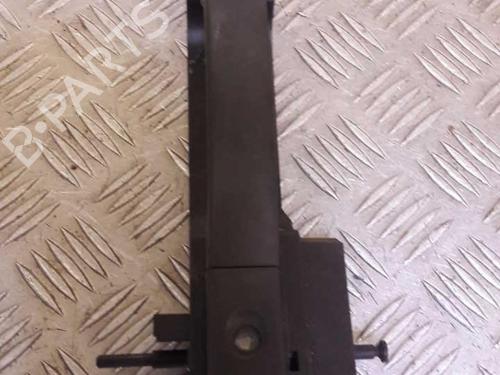 Used Front left exterior door handle FORD FIESTA V (JH_, JD_) 1.4 TDCi (68 hp) 23656873