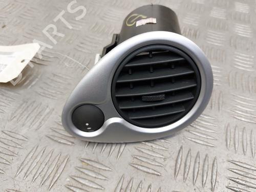 Used Air vent RENAULT CLIO III (BR0/1, CR0/1) 1.5 dCi (BR17, CR17) (86 hp) 23659597