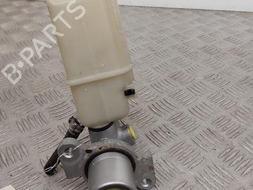 Used Brake master cylinder Brake master cylinder ALFA ROMEO 147 (937_) 1.6 16V T.SPARK ECO (937.AXA1A, 937.BXA1A) (105 hp) 24492009 24492009
